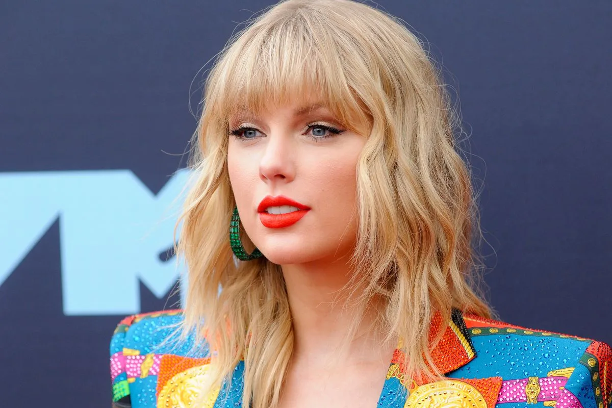 Taylor Swift va primi premiul Billboard pentru Femeia Deceniului