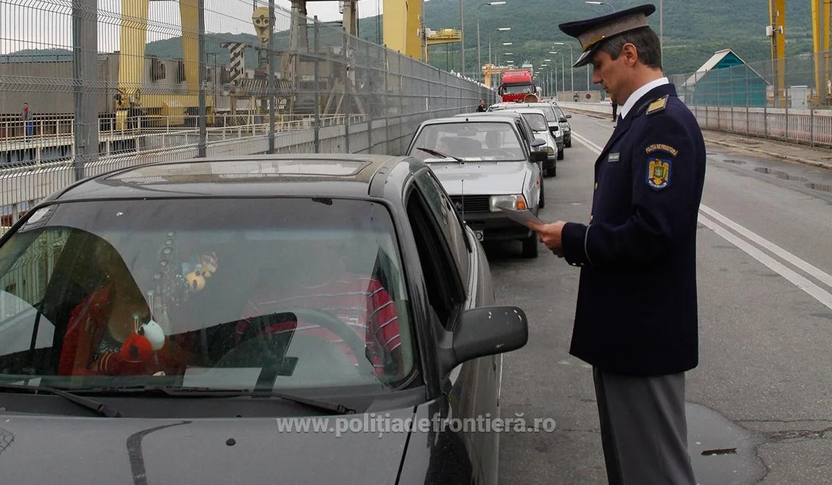 Mită pentru a intra ilegal în România