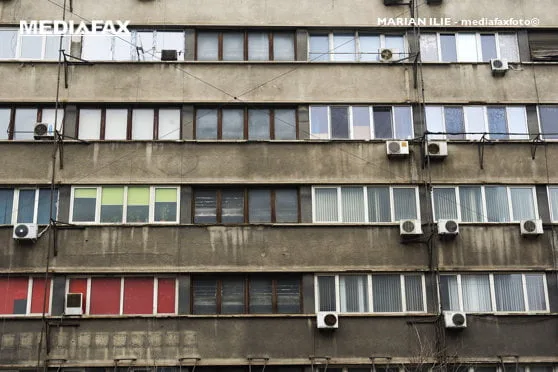 Femeie din Iași, la un pas să arunce un bloc în aer în timp ce a încercat să se sinucidă