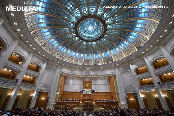 PNL vrea votul de învestitură pentru noul Guvern pe 30 octombrie, PSD pe 4 noiembrie