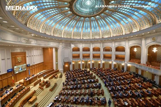Amendamente depuse la proiectele guvernului