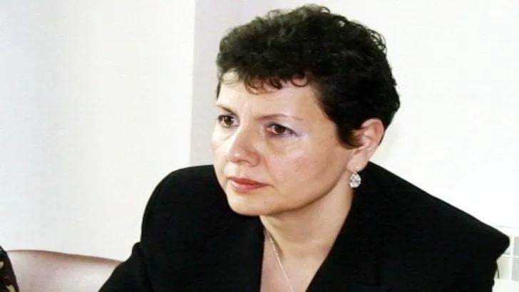 Retragerea candidaturii Adinei Florea