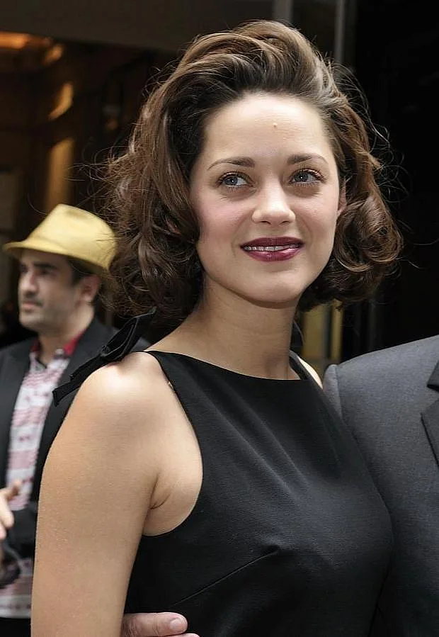 FILME&ACTORI- Marion Cotillard