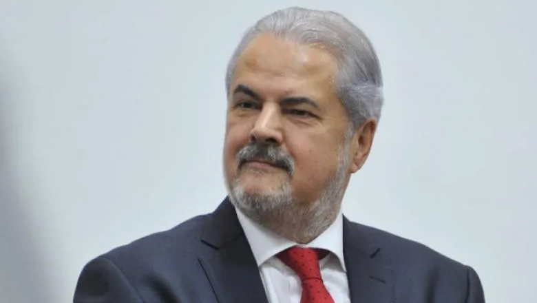 Adrian Năstase: Retragerea Ordinului „Steaua României” nu are nicio justificare