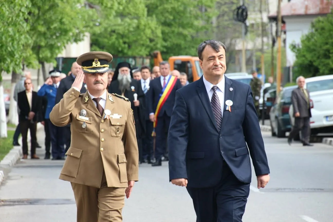 Vâlcea: 61 de psihologi recrutaţi de Armata Română au depus jurământul la Centrul „Panait Donici” din Râmnic