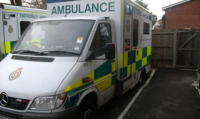 Zeci de persoane au primit îngrijiri medicale în Marea Britanie după ce au inhalat monoxid de carbon
