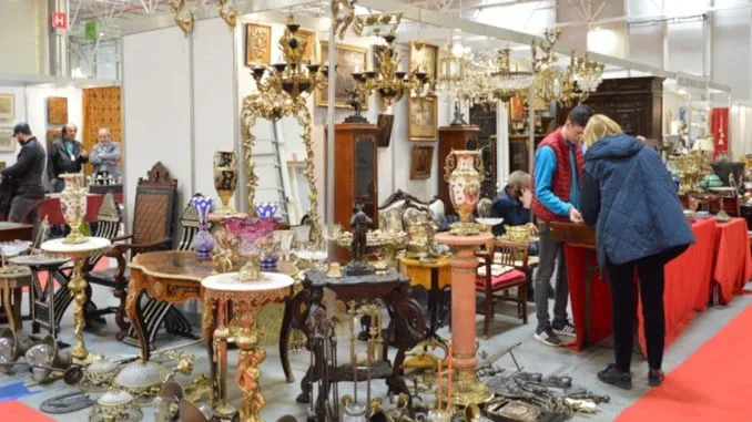 Antique Market IV îşi va primi vizitatorii duminică