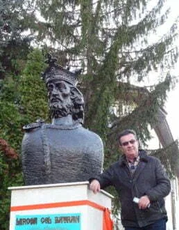 Vâlcea: Un bust al lui Mircea cel Bătrân va fi dezvelit în Râmnic la aniversarea centenarului şcolii ce îi poartă numele