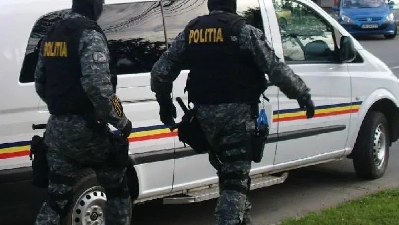 Gruparea specializată în trafic de migranţi