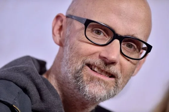 Moby, tatuaj uriaș cu ”Drepturile animalelor”, pentru marca 32 de ani de când este vegan
