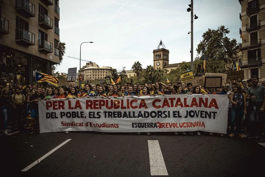 Premierul spaniol Pedro Sanchez efectuază luni o vizită la Barcelona