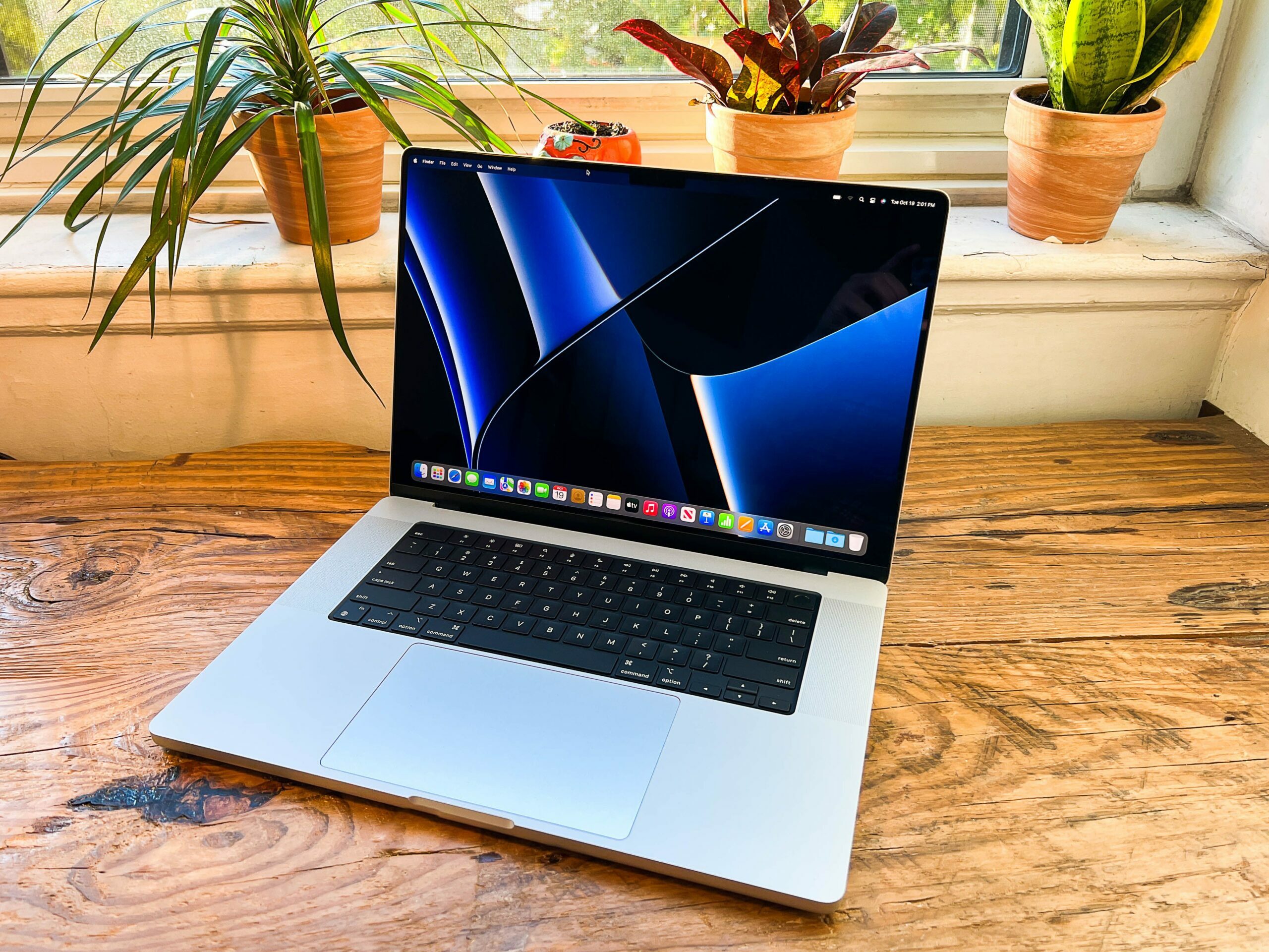 MacBook Pro M1 sau MacBook Air M1?