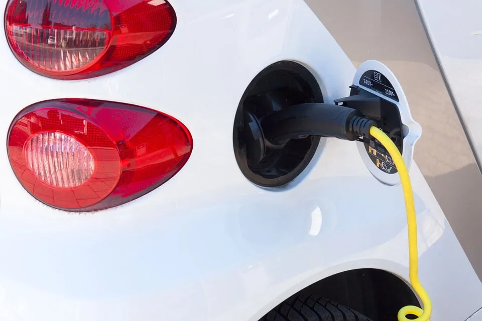 Finanţare pentru staţii de reîncărcare pentru vehicule electrice până la 31 martie2020