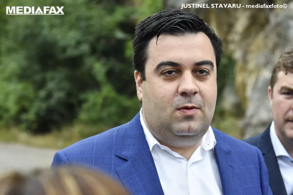 Răzvan Cuc va fi audiat la DNA la finele săptămânii după scandalurile de la TAROM și CFR