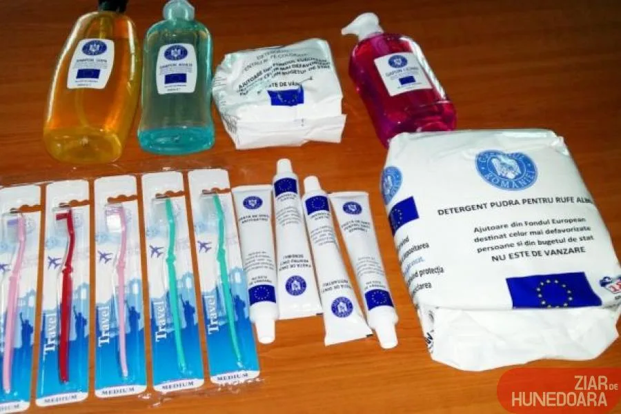Comisia Europeană prin Programul Operaţional de Ajutorare a Persoanelor Defavorizate,