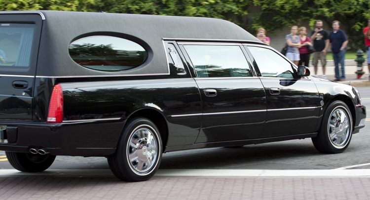 Pe cine sa te bazezi cand ai nevoie de servicii de transport funerar