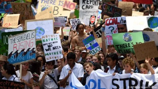 Mii de manifestanţi au cerut demisia premierului Scott Morrison in Australia