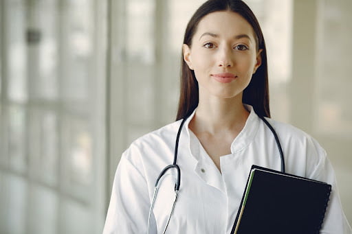 Ce afecțiuni se pot detecta cu ajutorul angiografiei?