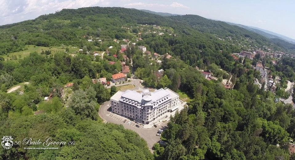 Vâlcea: Revelioane în stradă