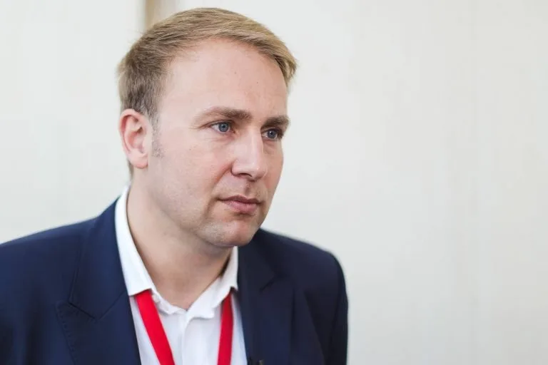 Costache: 25.000 de medici au plecat din România. Simpla mărire a salariilor nu a fost soluția de a îi aduce înapoi