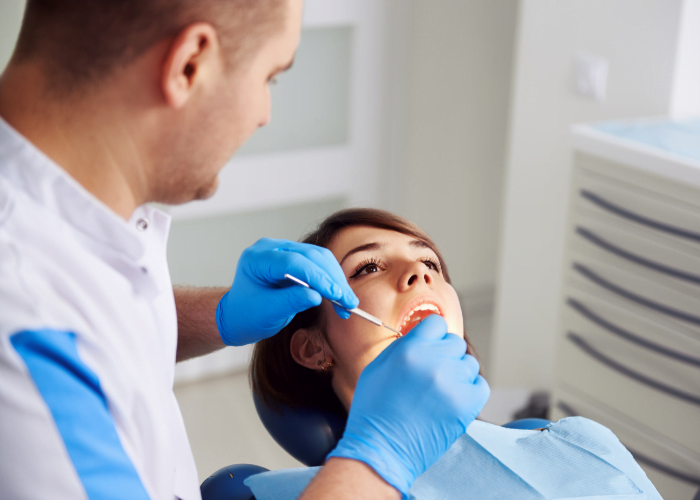 Ce trebuie să știi înainte de operația de implant dentar?