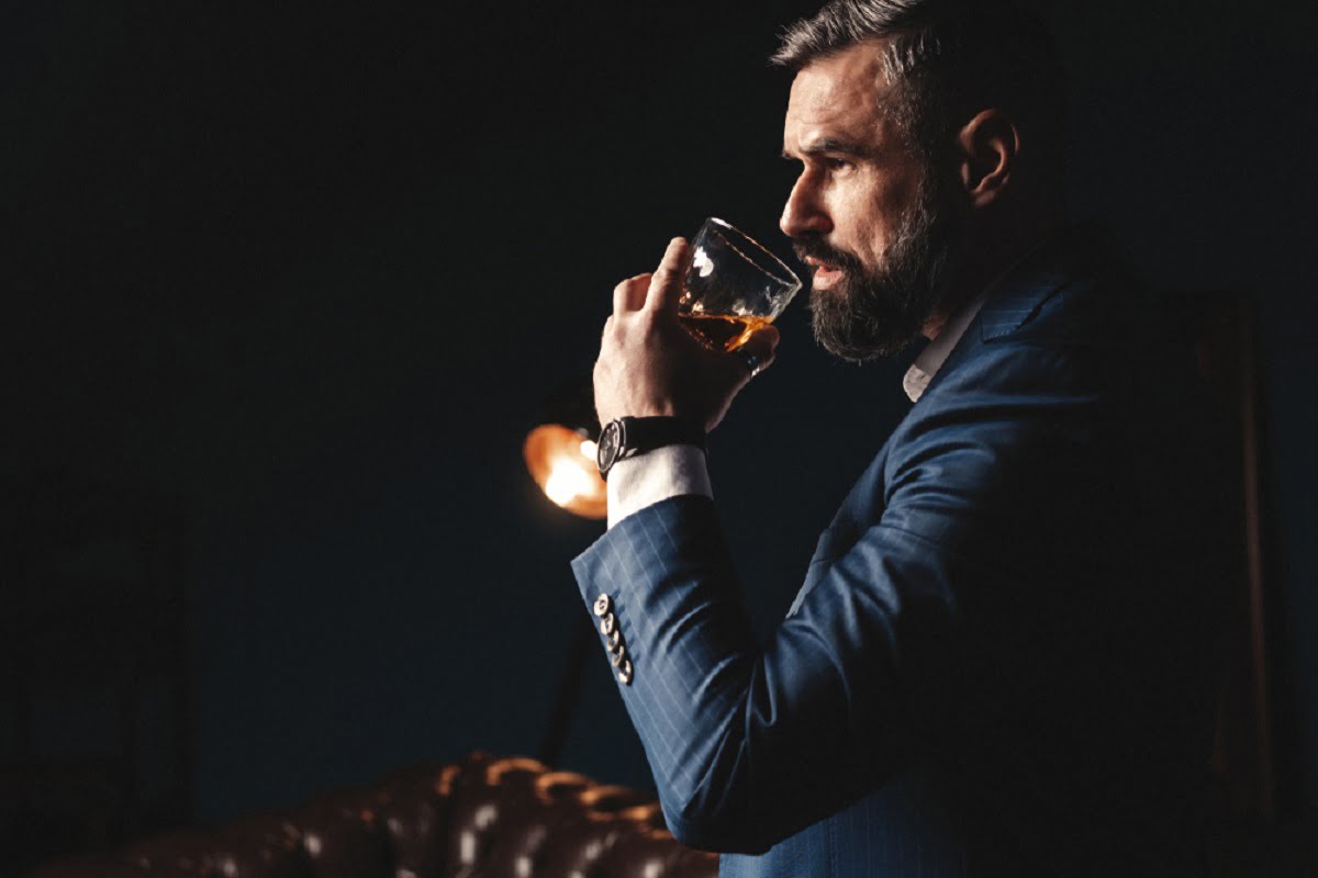 Cum să deguști corect un whisky și să identifici subtilitățile gustului? 5 sfaturi