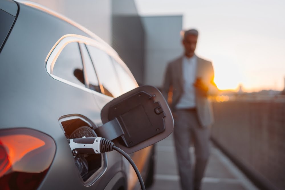 Beneficiile mașinilor hibrid: Eficiență energetică și impact asupra mediului